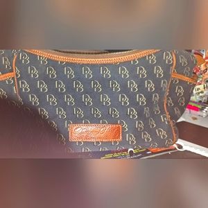 Vintage Navy blue cloth Dooney and Bourke